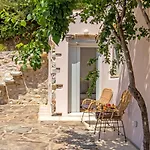 Serenity Village * Apérathos