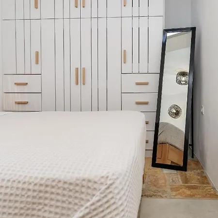 Serenity Village Apérathos