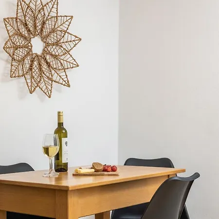 Serenity Village Apérathos