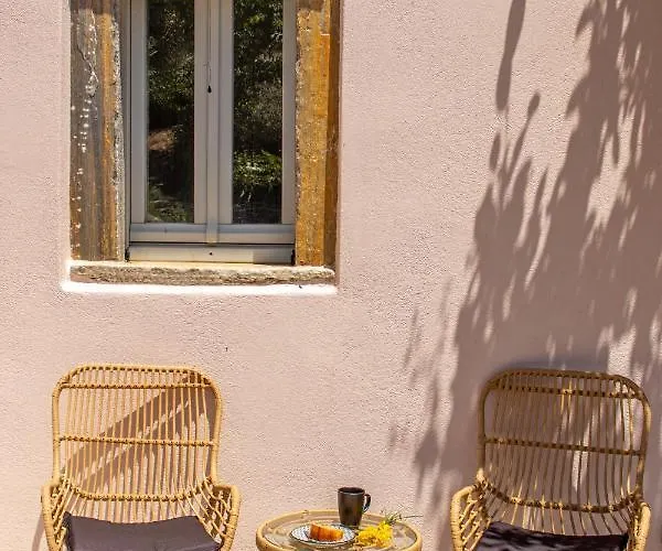 Serenity Village Apérathos