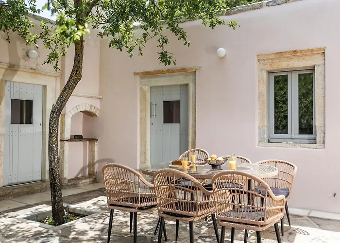 Serenity Village 公寓 *