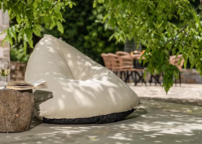 Serenity Village Apérathos